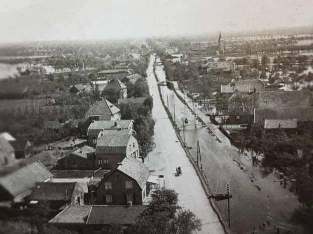 – Houten – Houten