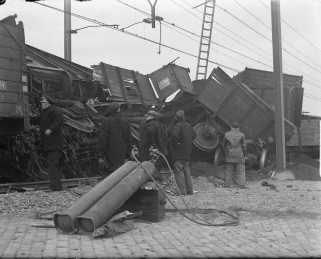 – Houten – Houten