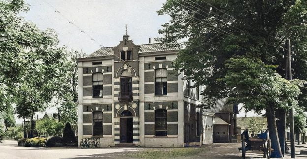 – Houten – Houten