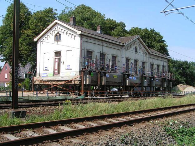 verplaatsing oude station houten – Houten verplaatsing oude station houten – Houten