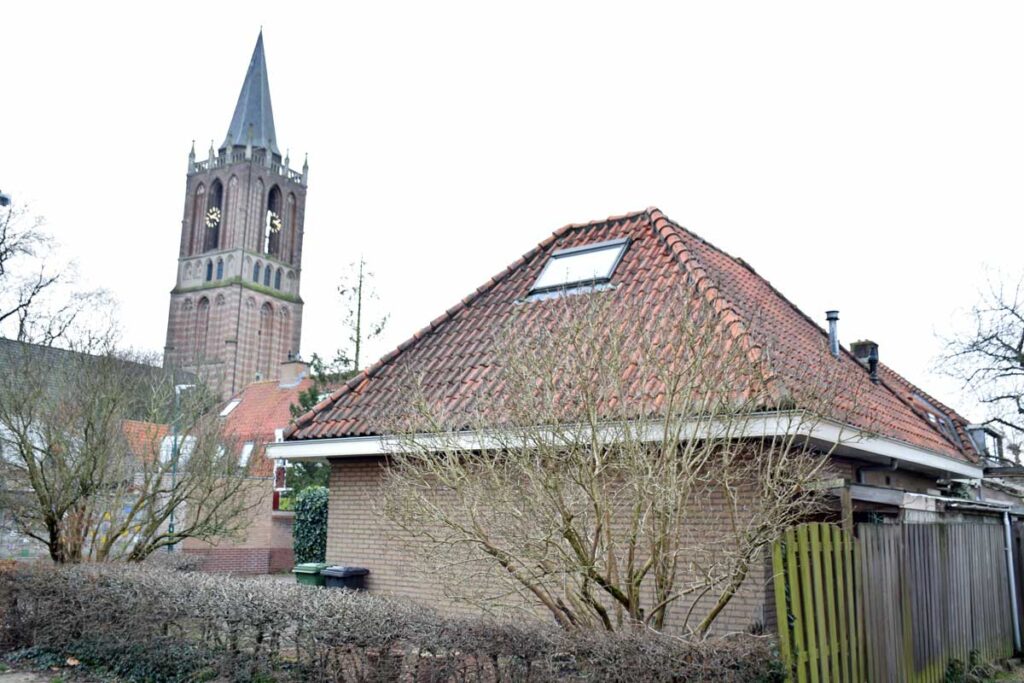 Telefoon – Houten De telefooncentrale aan de Lobbendijk in 2024